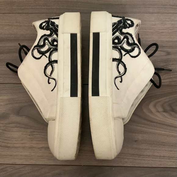 Alexander McQueen Sequin Octopus Sneakers - Picture 5 of 8